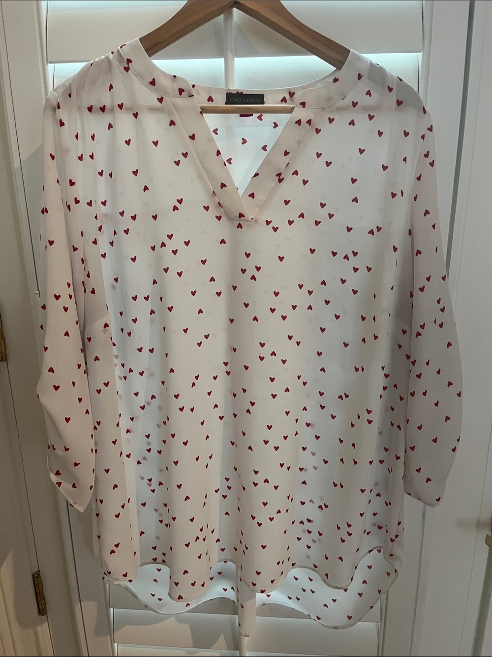 Vince Camuto White Blouse with Red Heart Print 1X